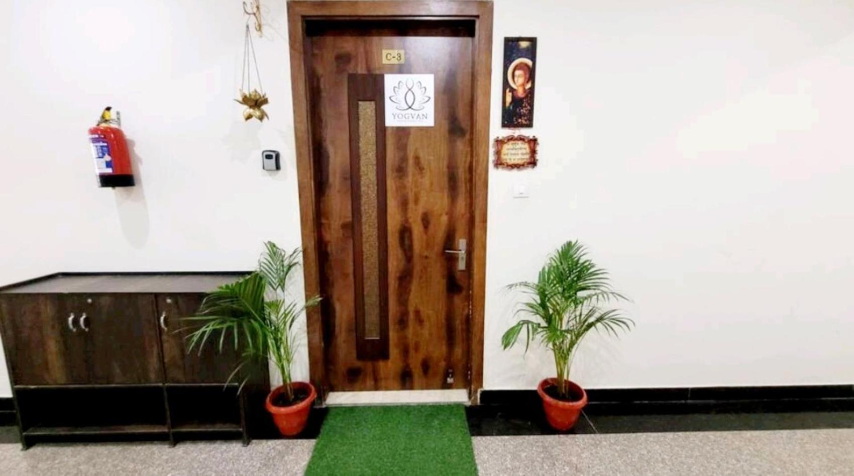 Yogvan Luxury 1Bhk Apartments Tapovan Rishīkesh Esterno foto
